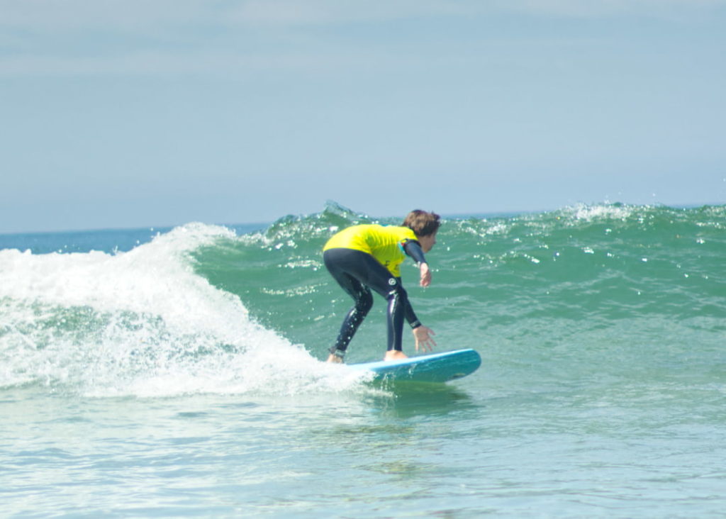 Aulas de surf jovens escola de surf Azurara Surf School I surf Portugal